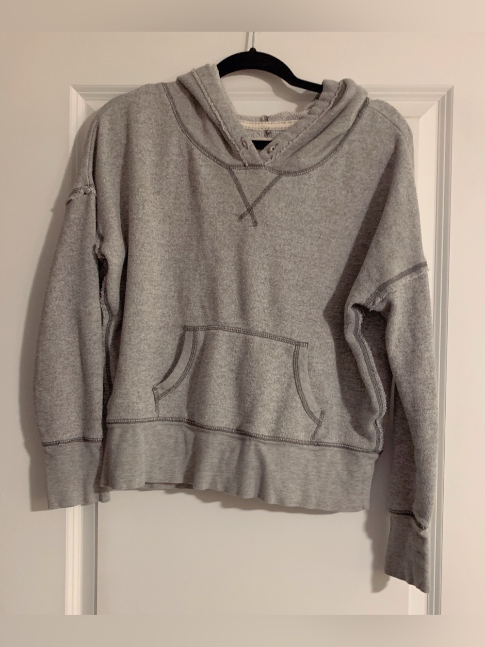 Aerie Women’s Light Gray Hooded Fleece Sweatshirt